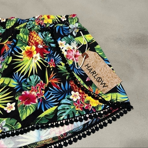 HARLOW Floral Stella Printed Bobble Shorts - Picture 3 of 5